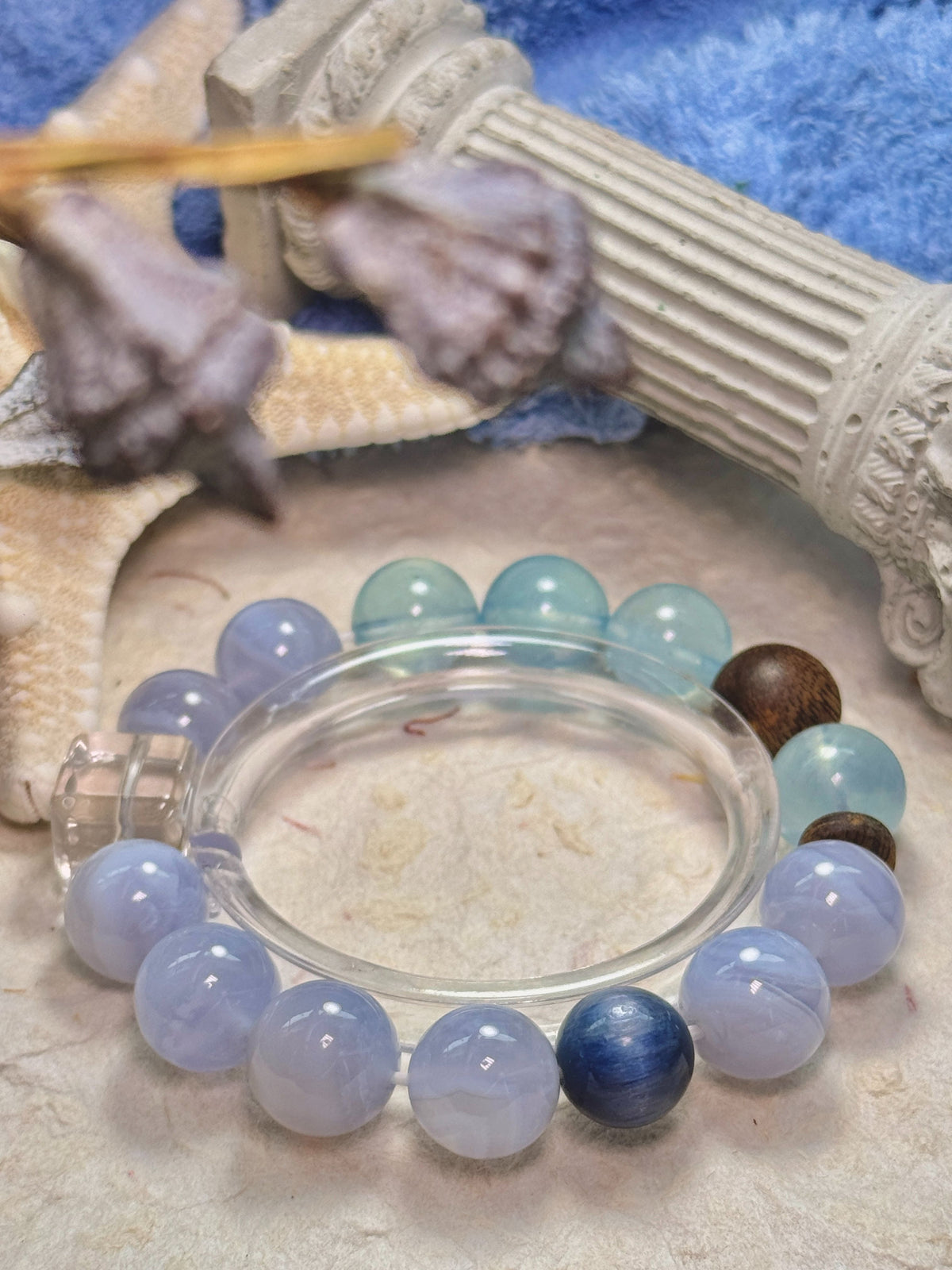 Crystal Pink Mist agarwood and rose quartz bracelet - image 5